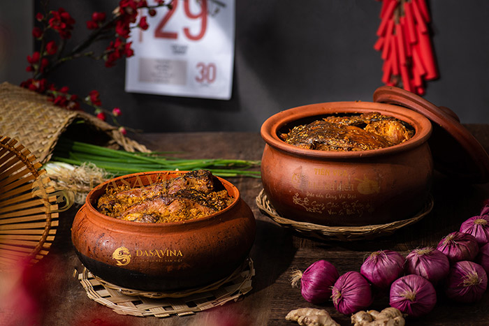 Những niêu cá kho làng Vũ Đại được đóng gói sang trọng